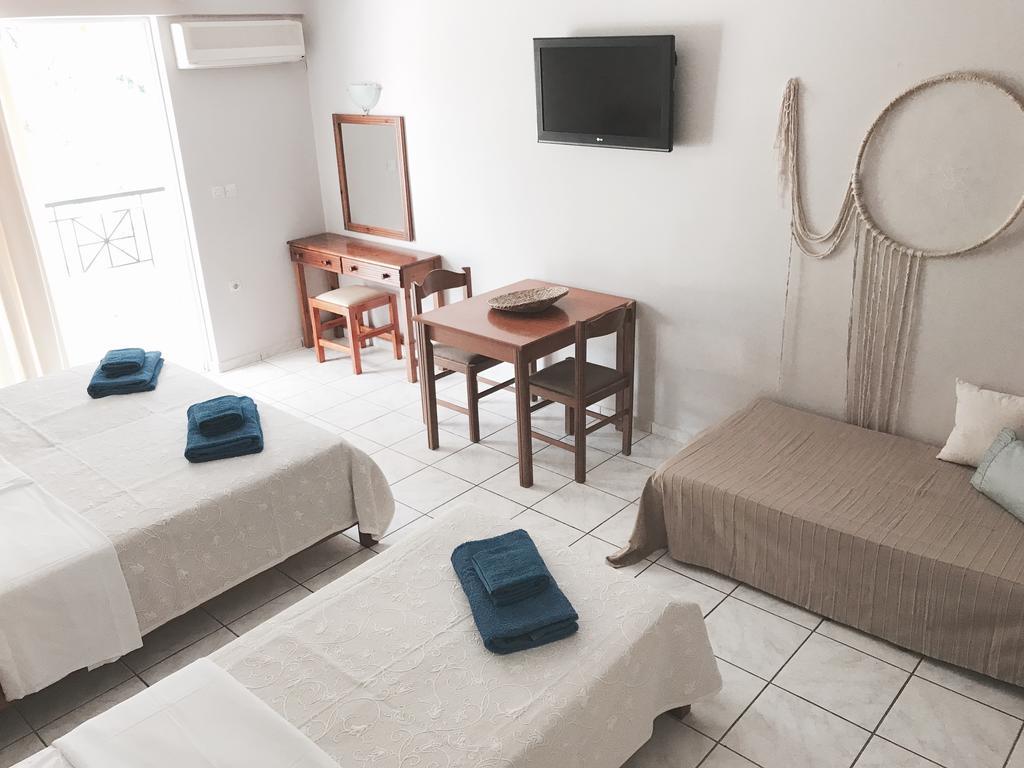 Calypso Beach Hotel Loutra Edipsou  Extérieur photo